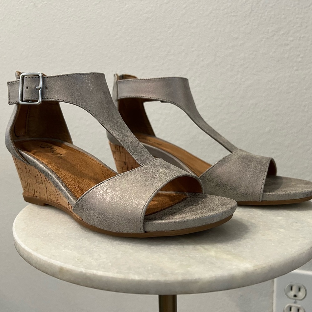 Metallic Wedge Sandals